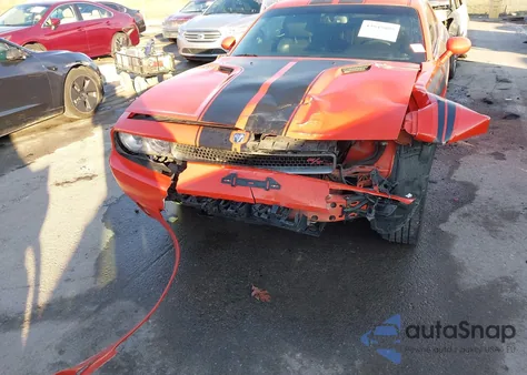 2010 Dodge Challenger R/T z USA, uszkodzony, nr VIN 2B3CJ5DT0AH241244